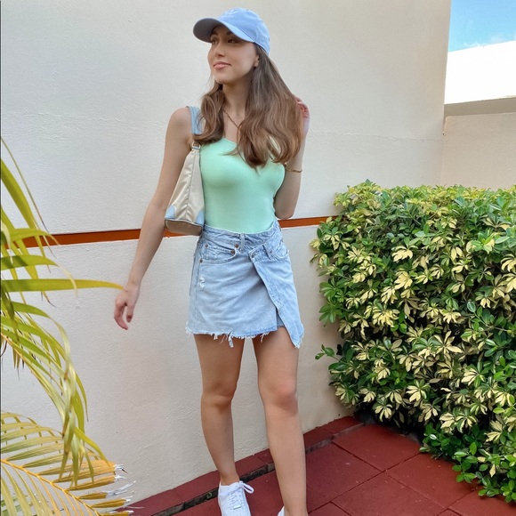 Meet your Posher, Mary 💖🌸⚡️ - Picture 3 of 4